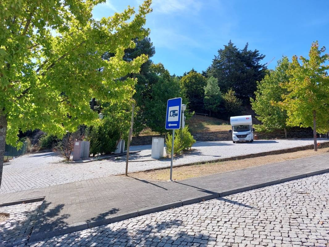 Stellplatz Vinhais — Area di sosta in Vinhais