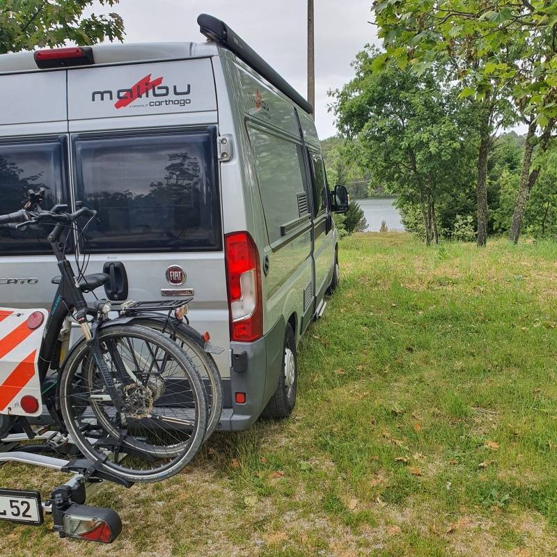 Parque Serviço Autocaravanas — Area Autocaravanas in Malcata