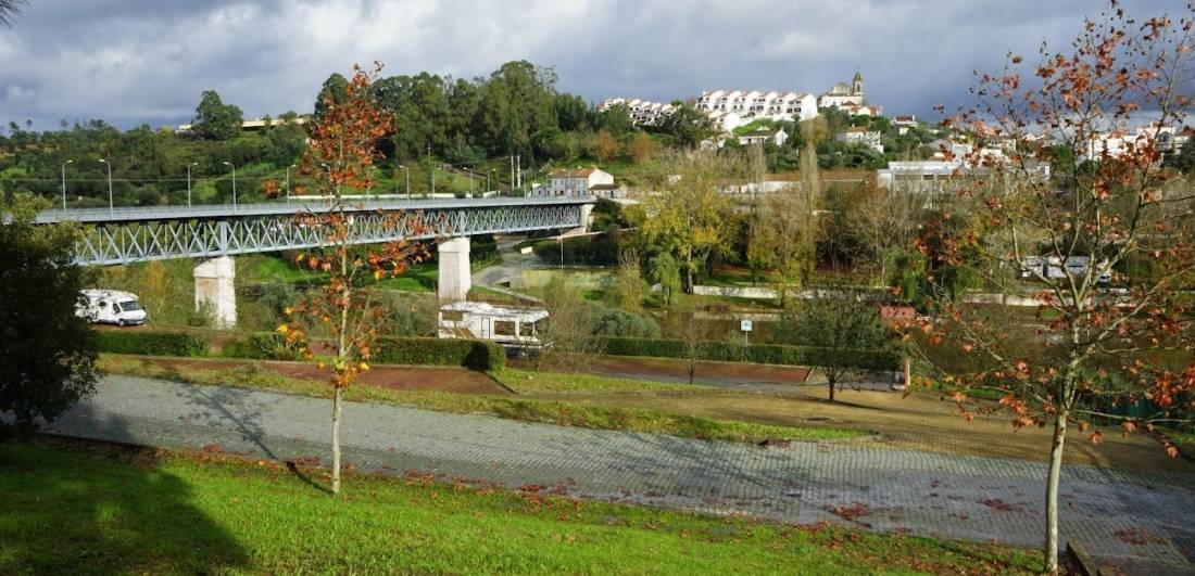 Stellplatz Constância — Karavan Sitesi in Constância