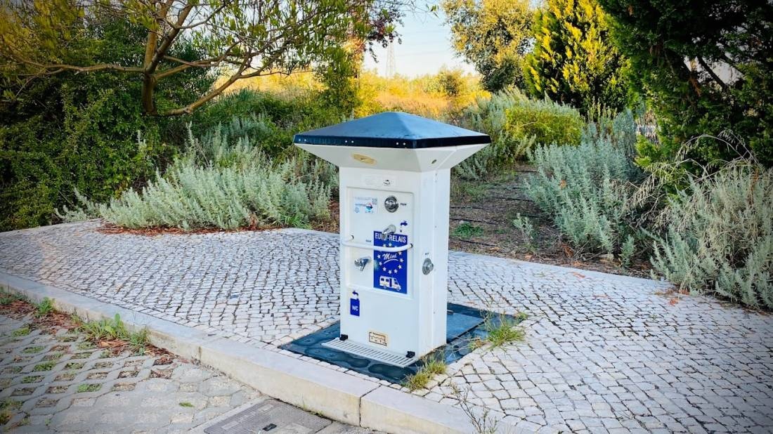 Parque de Estacionamento — Karavan Sitesi in Entroncamento