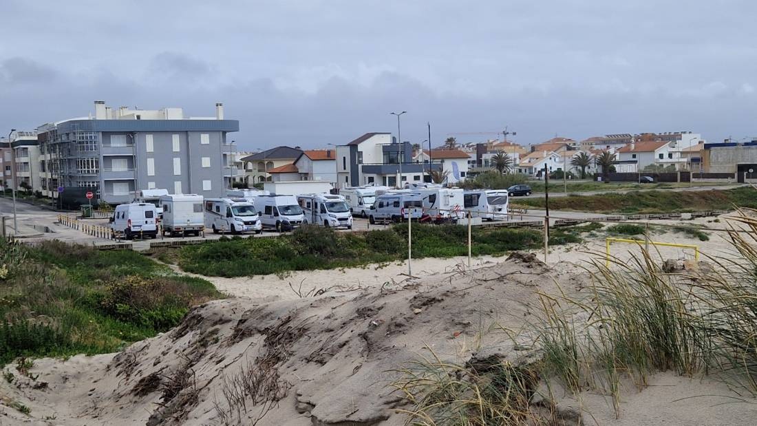 Parque Autocaravanas Praia da Vagueira — Karavan Sitesi in Praia da Vagueira