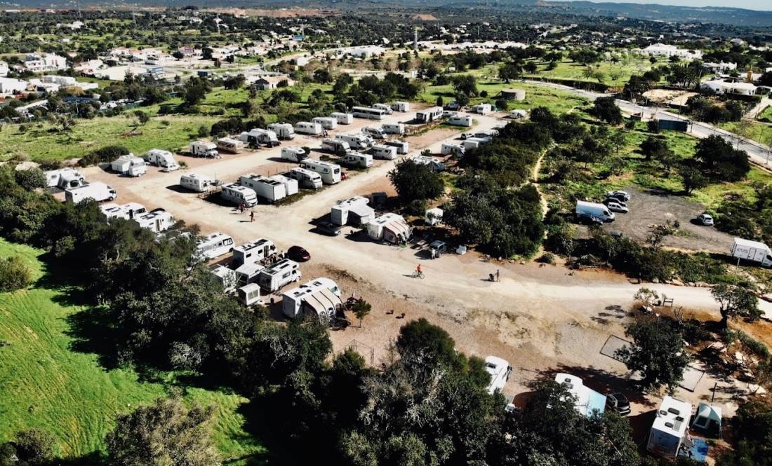 Sul Park - Albufeira Motorhomes — Sp. parking dla kamperów in Ferreiras
