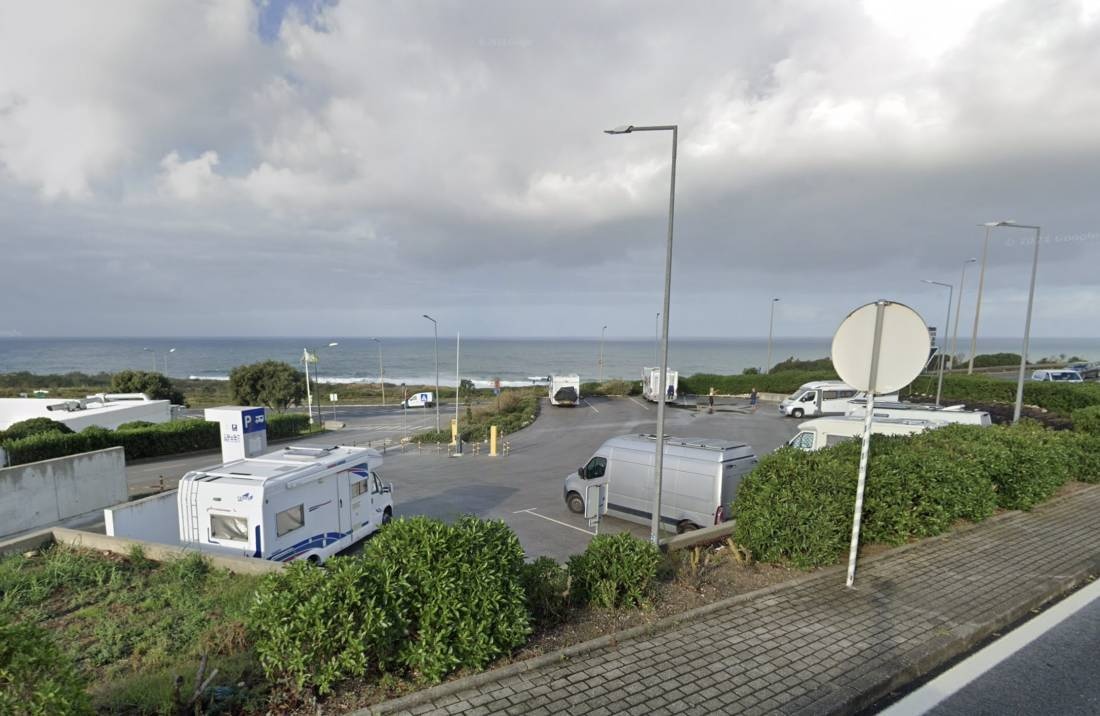 Parque de Autocaravanas da Ericeira — 露营车营地 in Mafra