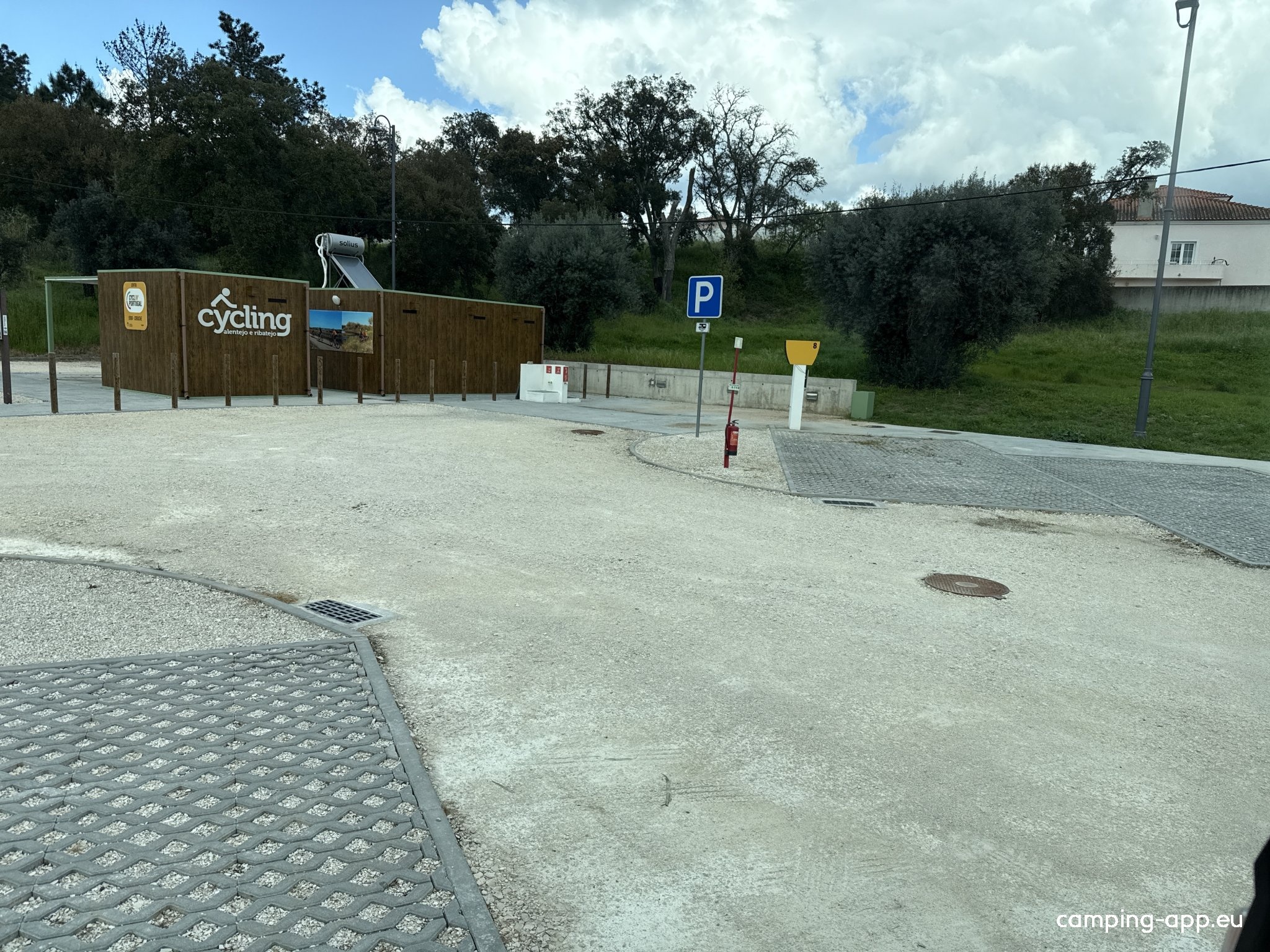 Área Serviço Autocaravanas da Erra — Aire camping car in Erra