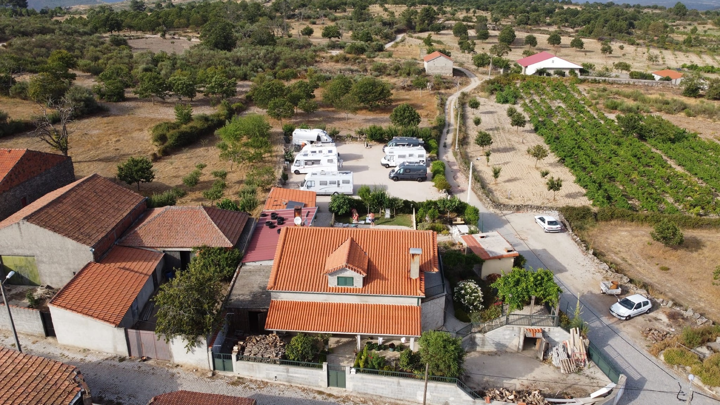 Aire de Camping Car O Tempo Parou — Camperplads in Valpaços