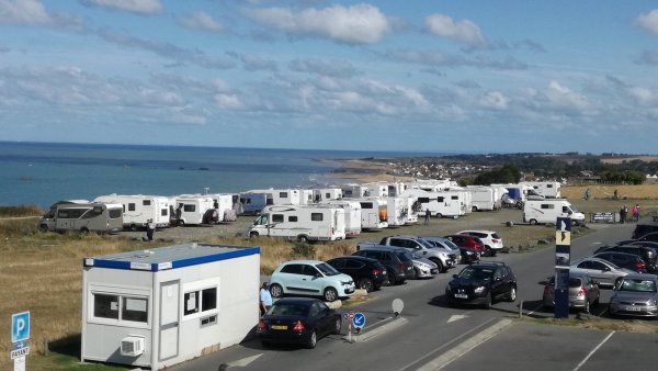Stellplatz Arromanches-les-Bains — Photo 2