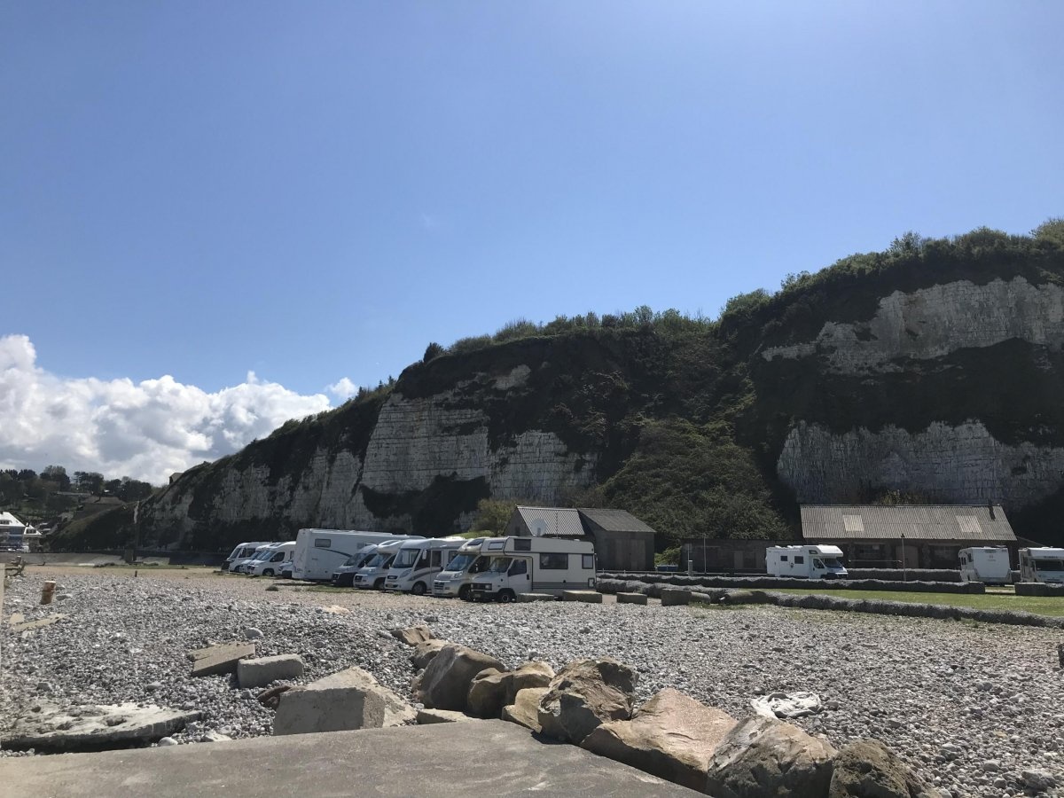 Stellplatz Saint-Valery-en-Caux — Sp. parking dla kamperów in Saint-Valery-en-Caux