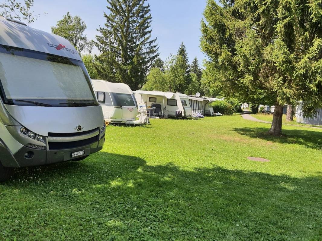 Camping Saland — Campingplats in Bauma