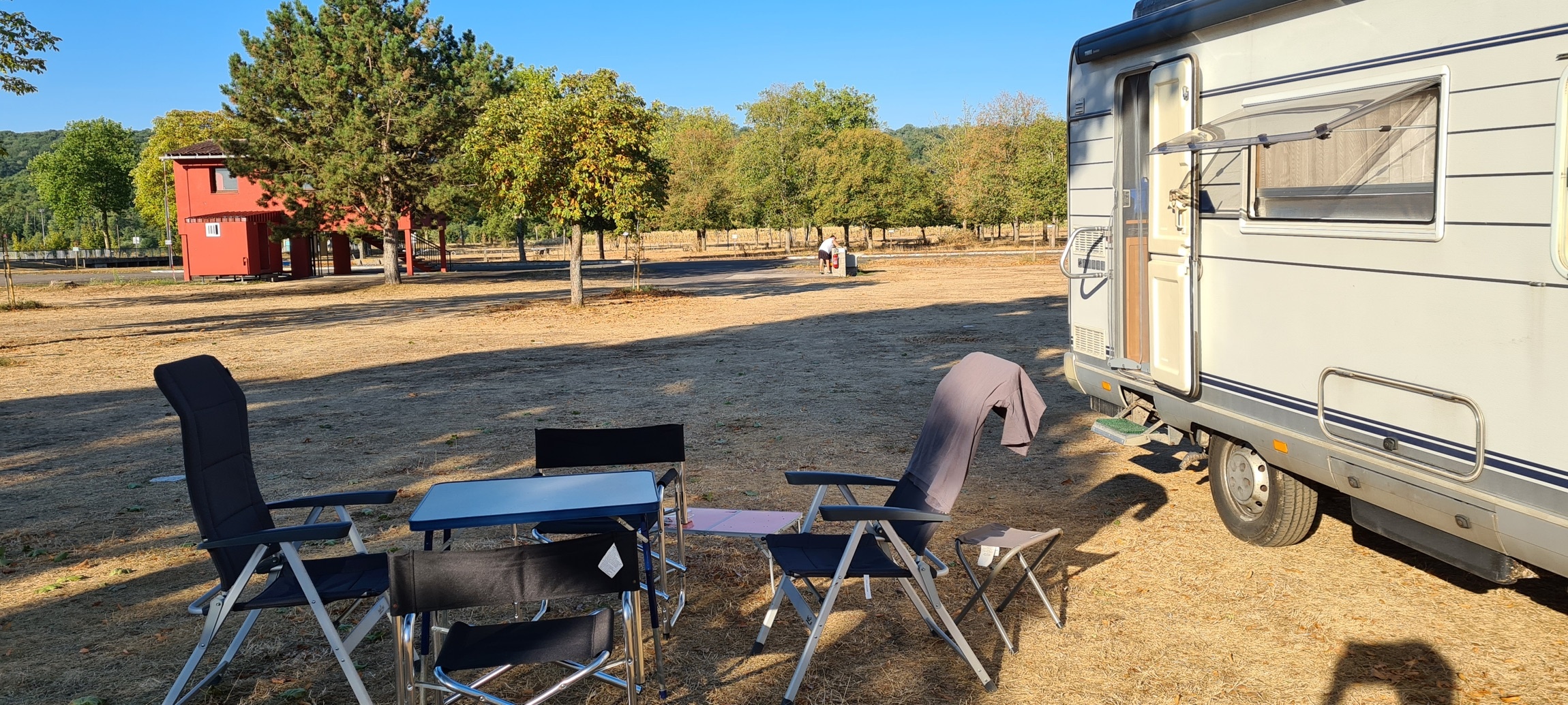 Stellplatz Grand Vanné — Campervan Site in Tonnoy