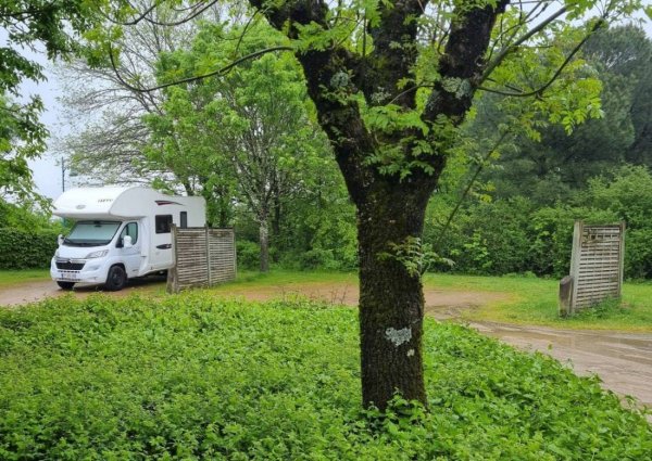 Stellplatz Méry-sur-Cher