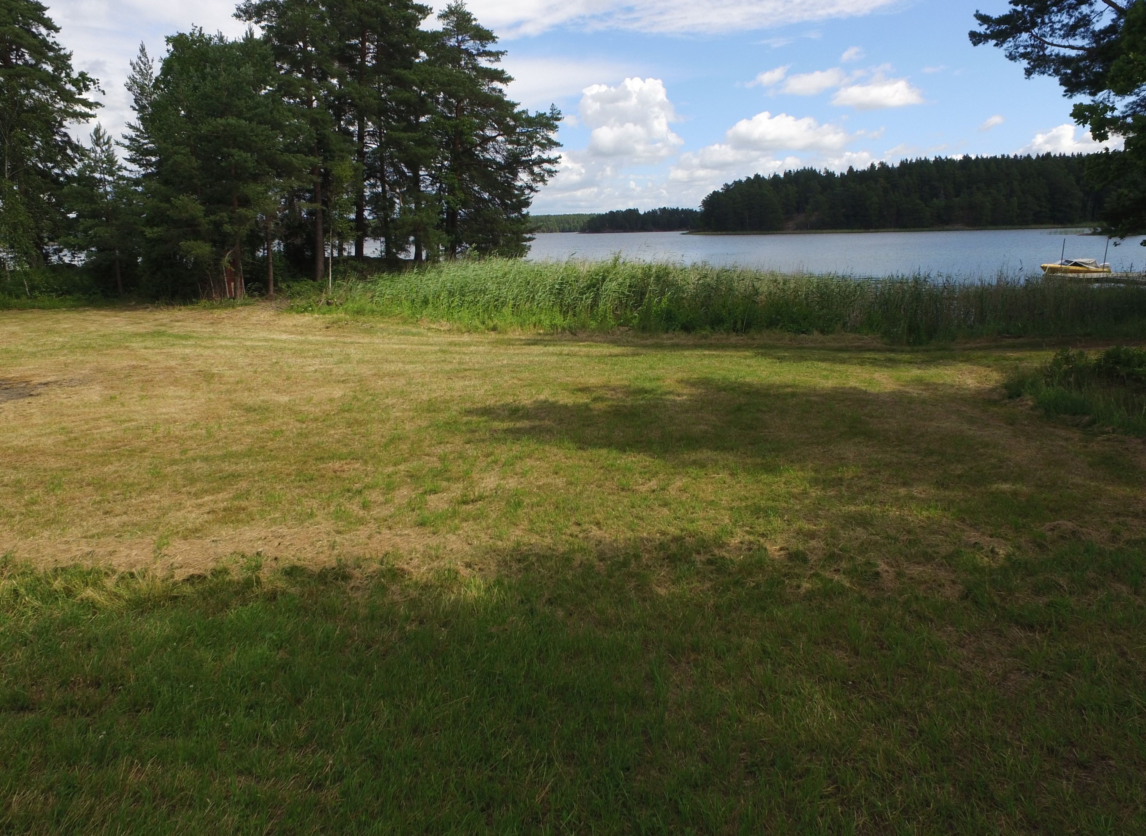Camp with a view of the lake Båven — Campervan Site in Sparreholm