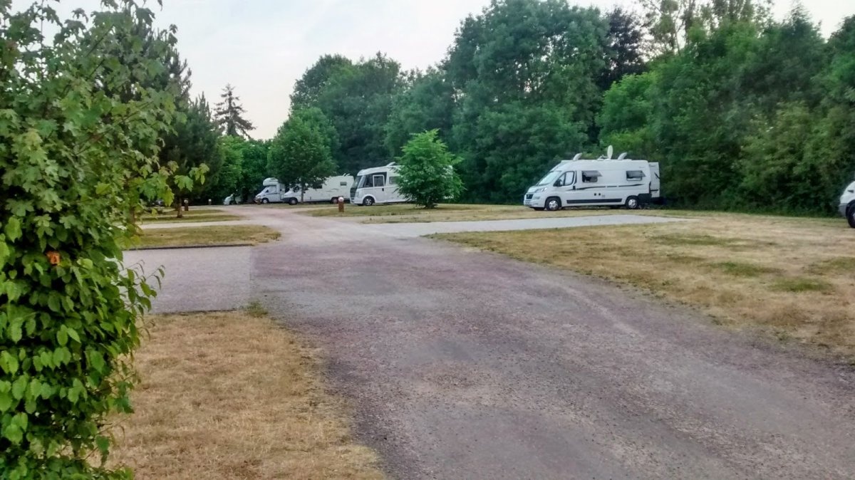 Stellplatz Broglie — Camperplads in Broglie