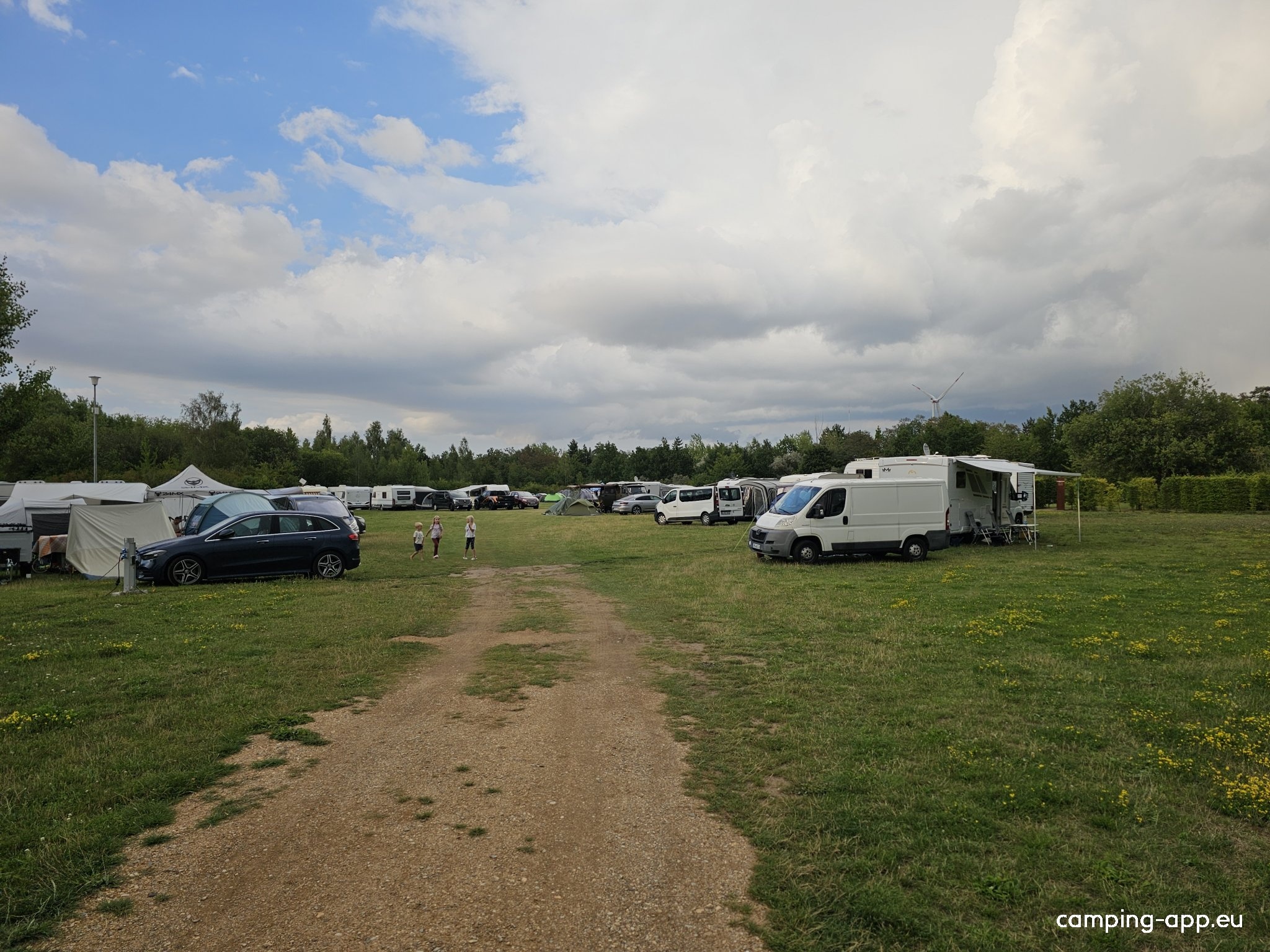 Mondsee Hohenmölsen — Campingplats in Hohenmölsen