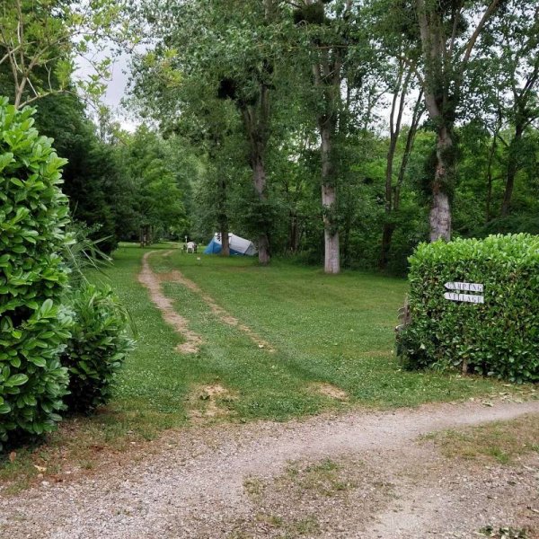 Stellplatz Le Fossat — Fotoğraf 2