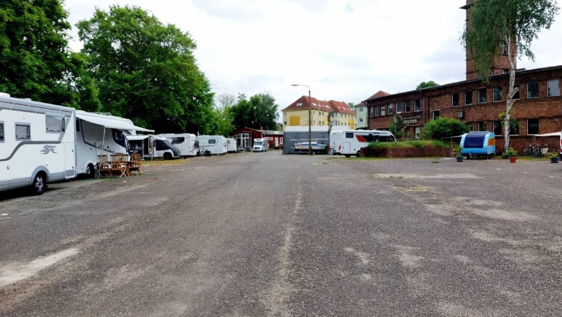 Stellplatz Alte Feuerwache Brandenburg / Havel — Bobilplass in Brandenburg an der Havel-Altstadt