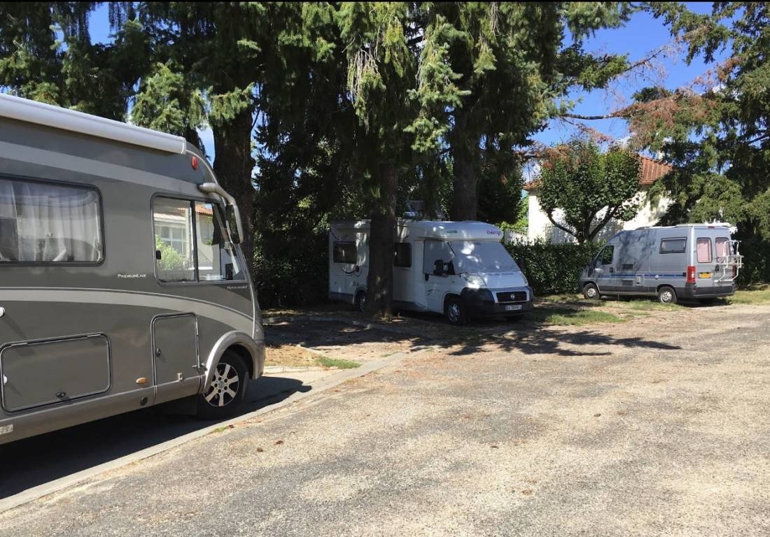 Stellplatz Prayssac — Campervan Site in Prayssac