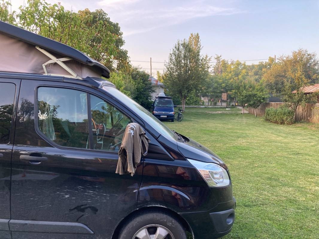 Edelweiss Glamping and Camping — Campingplatz in Suhaia