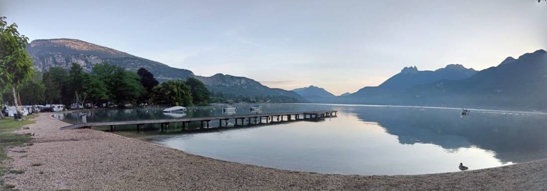 Camping Le Lac Bleu ***** — Camping Site in Doussard