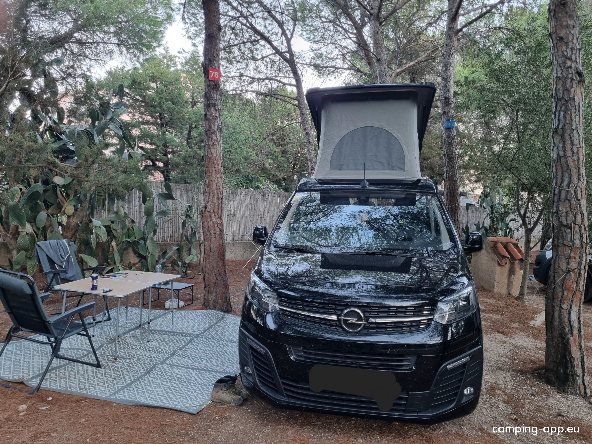 Camping Cala Gonone — Sítio de acampamento in Cala Gonone