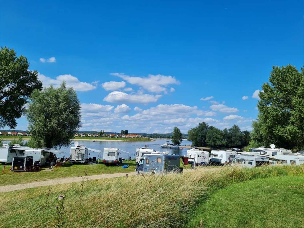 Jachthaven 't Eiland — Sp. parking dla kamperów in Lathum