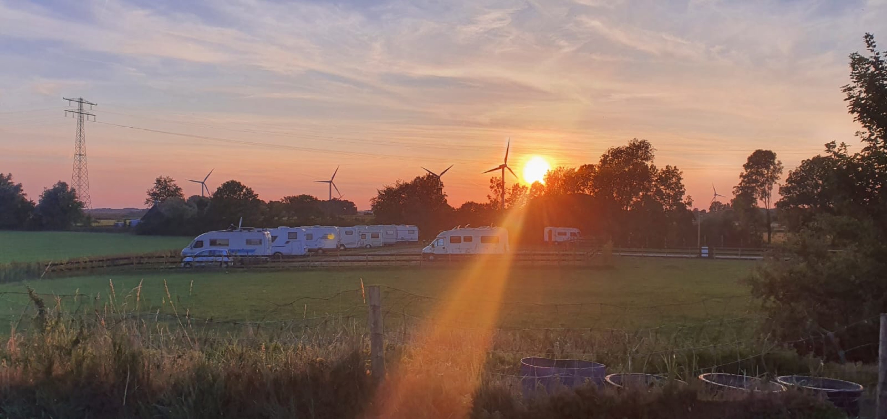 Camperplaats Kiesterzijl — Karavan Sitesi in Herbaijum