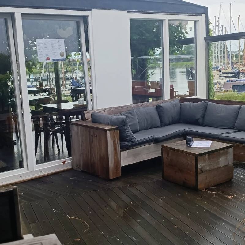 Jachthaven — Sítio para autocaravanas in Lauwersoog