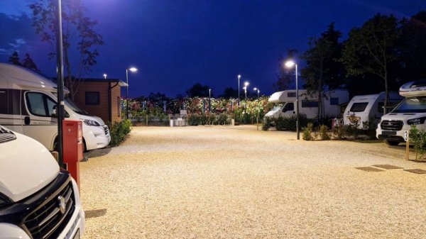 Garda di vino agricampeggio — Photo 6