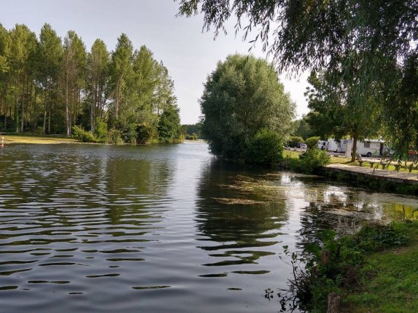 Stellplatz Bray-sur-Somme — Photo 2