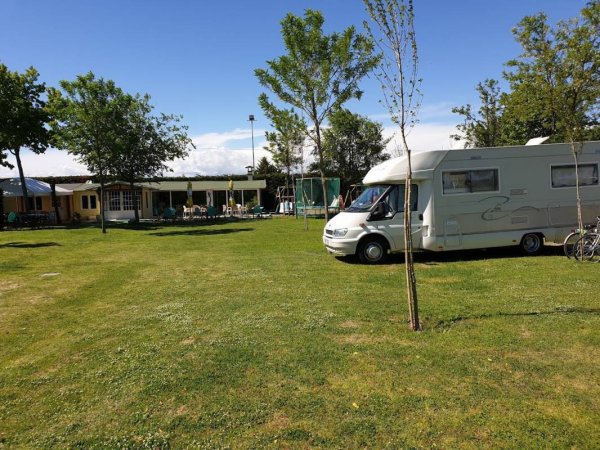 AREA DI SOSTA CAMPER CAVALLARI — Fotoğraf 3