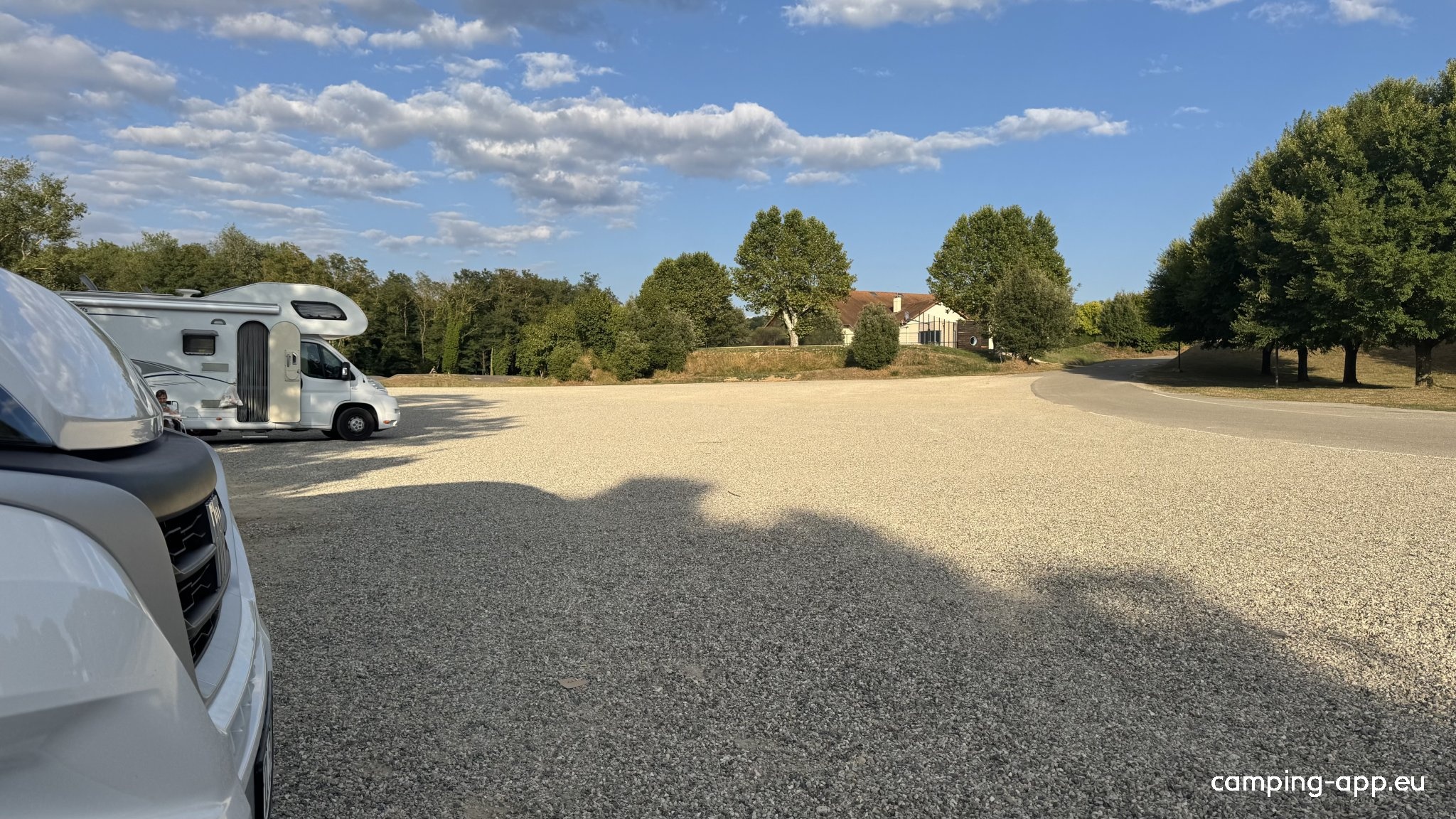 Stellplatz Hauterives — Area Autocaravanas in Hauterives