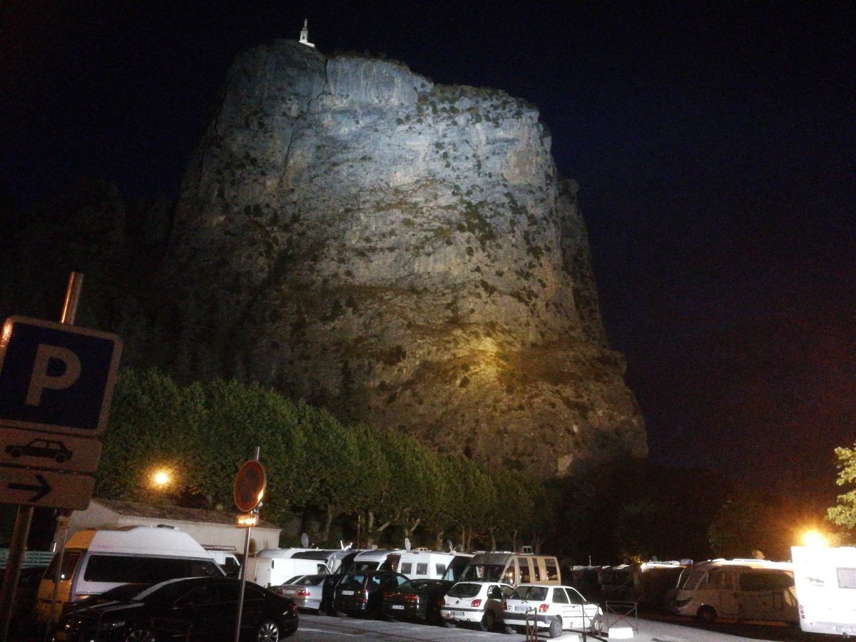 Stellplatz Castellane — Campervan Site in Castellane