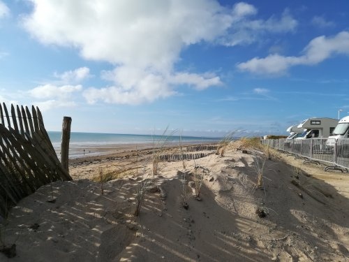Stellplatz Gouville-sur-Mer — Area Autocaravanas in Gouville-sur-Mer
