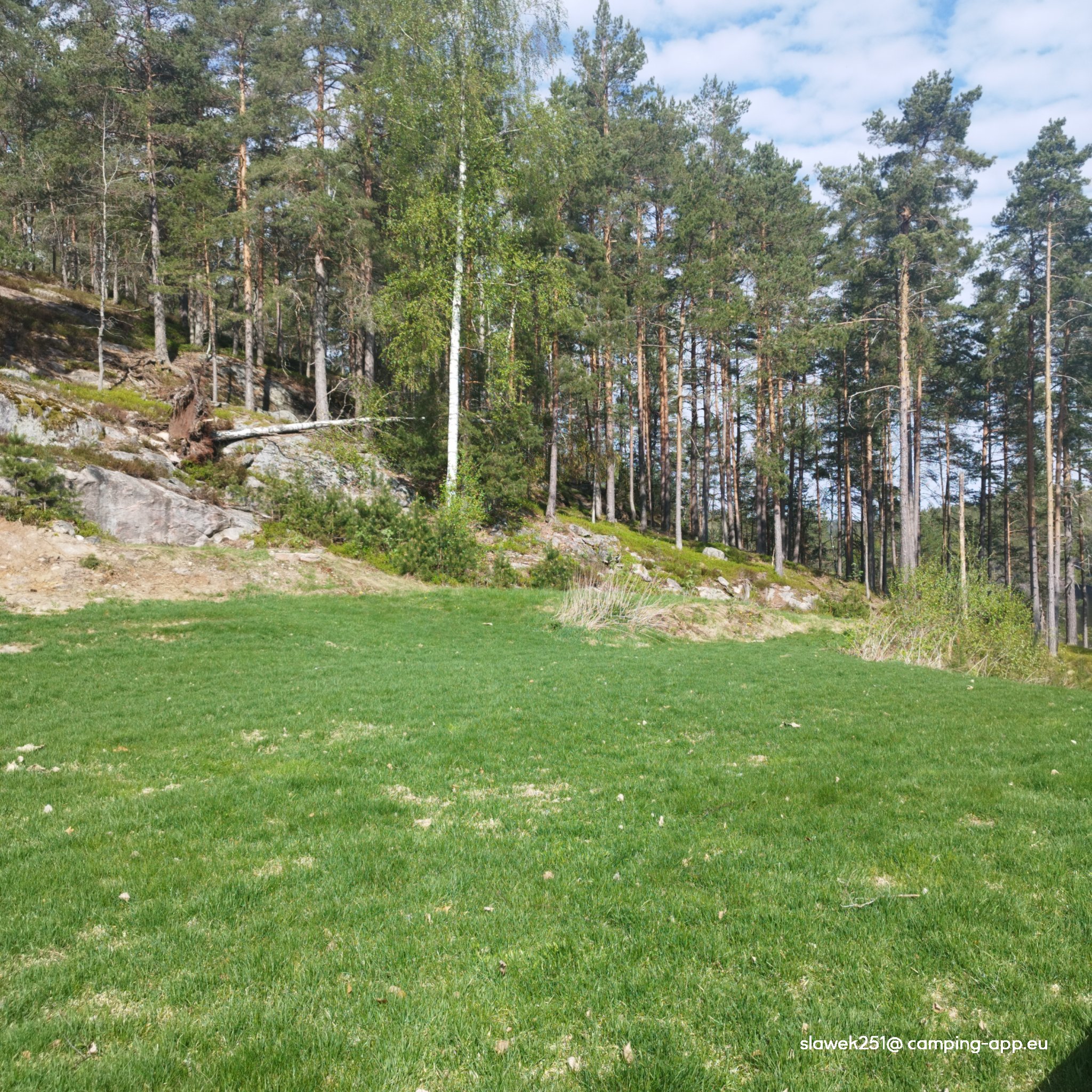 Hulfjell Bobilparkering — Foto 2