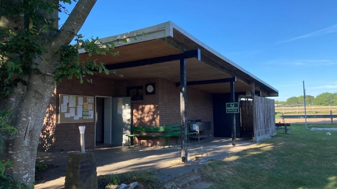 Waldseehof — Kamp yeri in Ahlefeld-Bistensee