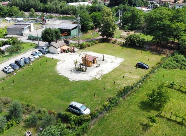 Parcheggio delle Camelie — Photo 4