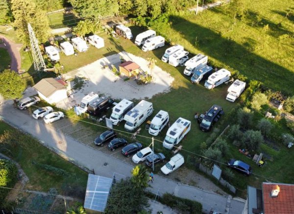 Parcheggio delle Camelie — Photo 3