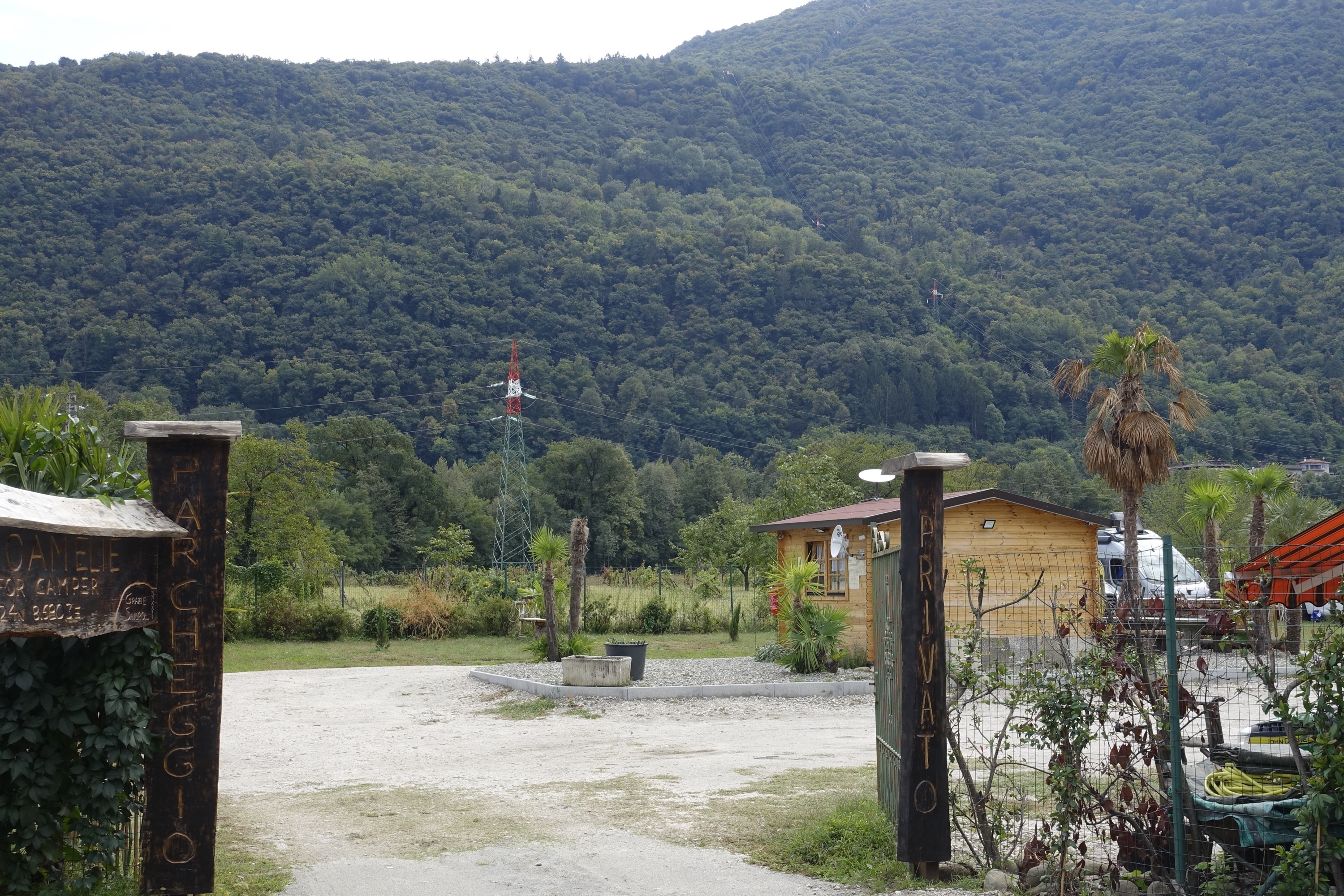 Parcheggio delle Camelie — Sp. parking dla kamperów in Cannobio