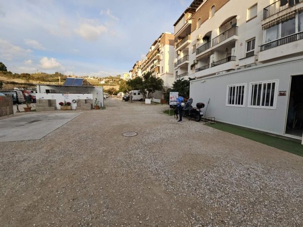 Área de Autocaravanas La Herradura — Foto 2