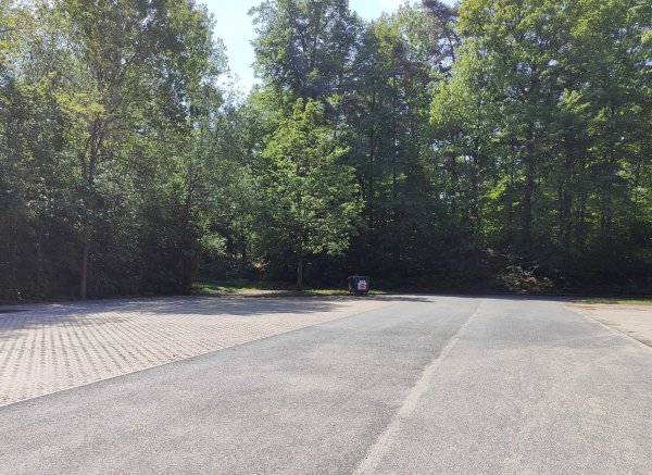 Übernachtungsparkplatz am Buskparkplatz Bad Schandau — Foto 3