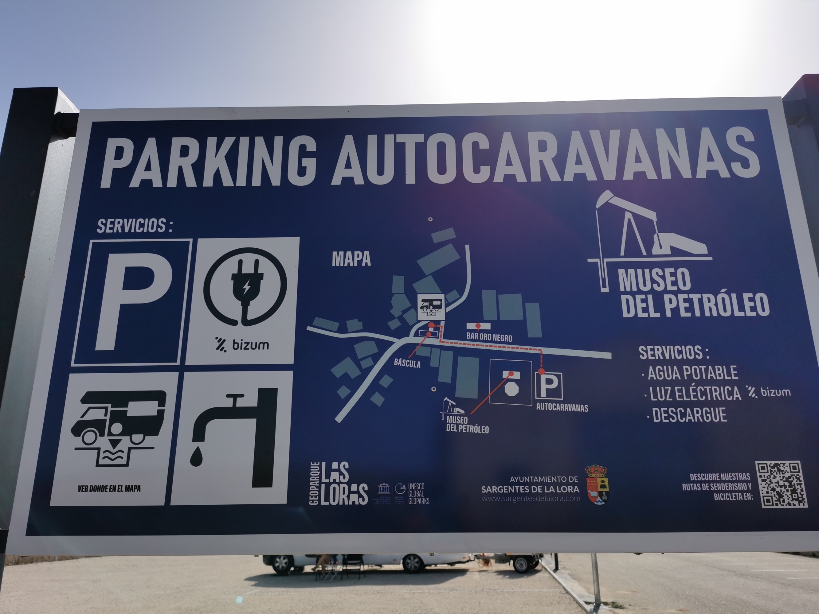 Stellplatz am Petroleum Museum — Campervan Site in Sargentes de la Lora