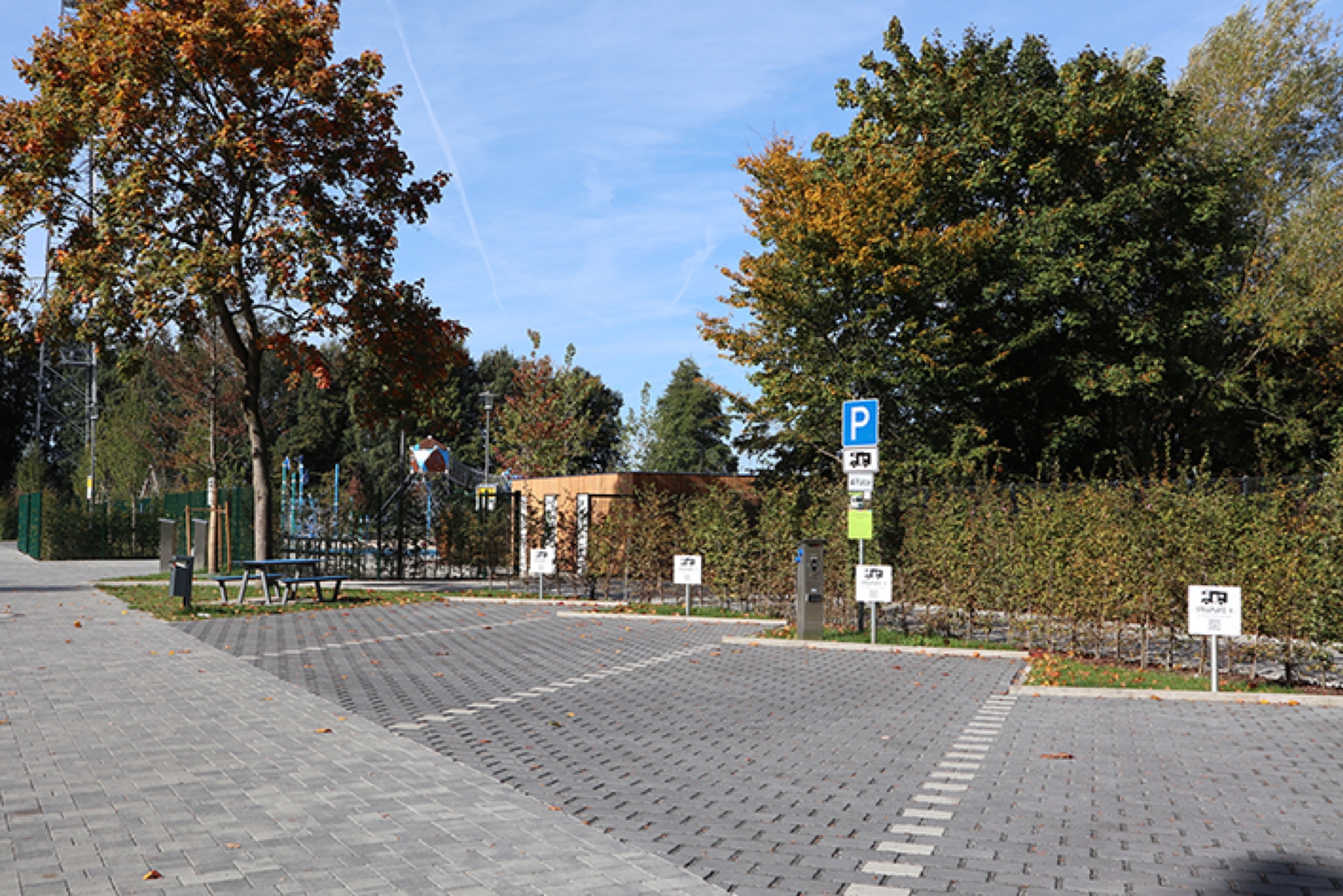 Wohnmobilstellplatz Freibad — Camperplaats in Verl