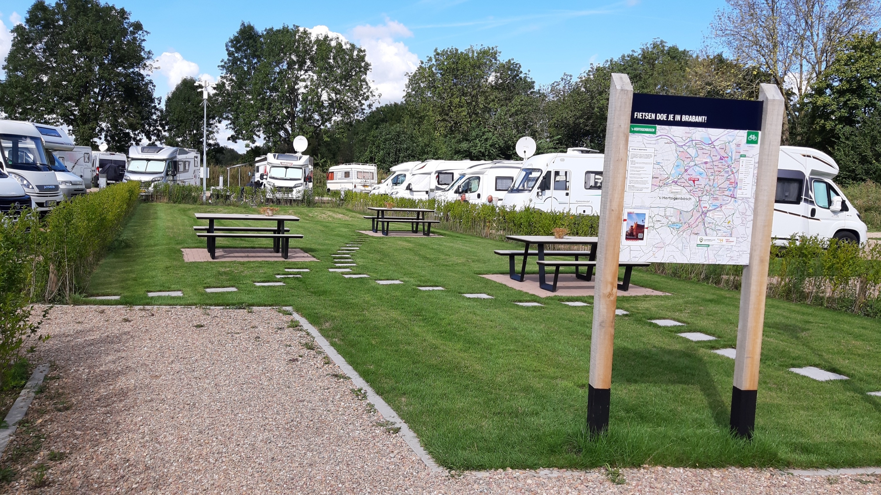 Stellplatz den Bosch — Bobilplass in Herzogenbusch