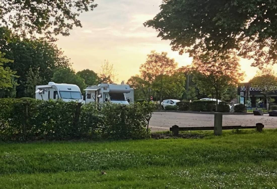 Stellplatz Fontenay-le-Comte — Area Autocaravanas in Fontenay-le-Comte