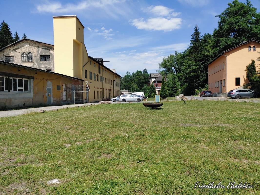 Stellplatz am alten Bahnhof — Ställplats in 