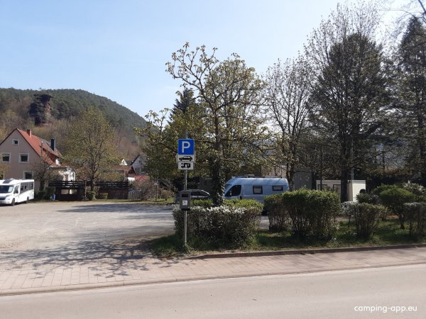 Zum Fuße des Teufelstisches
