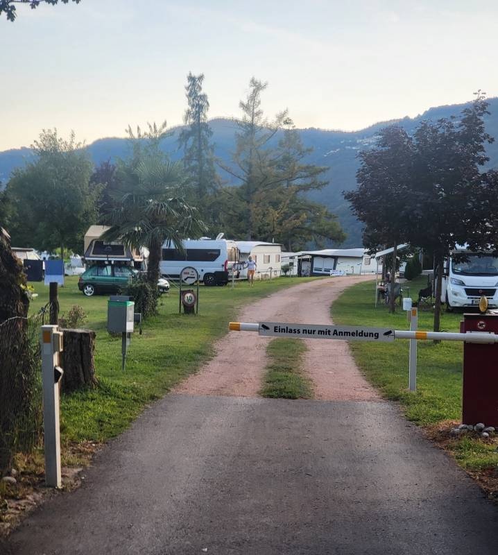 Campingplatz Moretto — Kemping in Cureglia