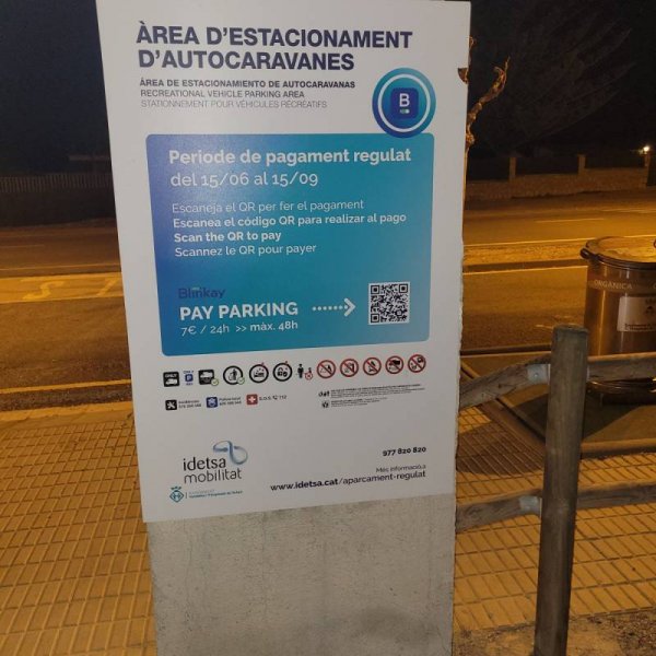 Àrea d'autocaravanes de l'Hospitalet de l'Infant — Photo 6