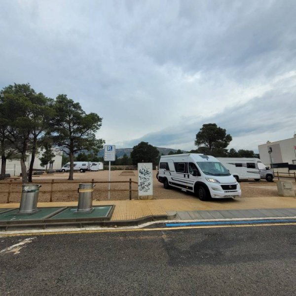 Àrea d'autocaravanes de l'Hospitalet de l'Infant — Photo 5