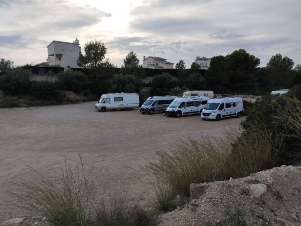 Perello camper parking