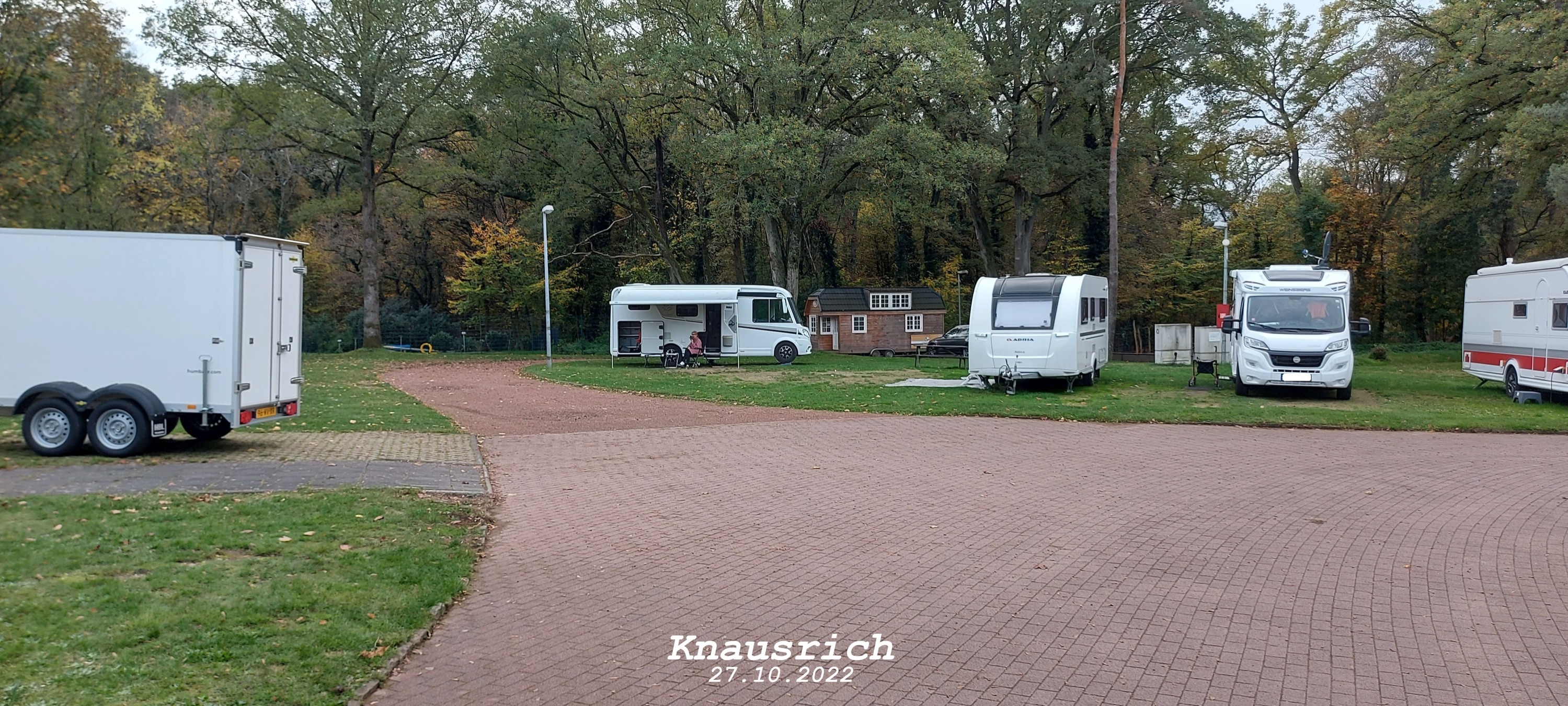 Campingplatz Am Waldbad — Campingplatz in Köln